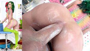 Gia Puts The G in Gorgeous – Gia Paige